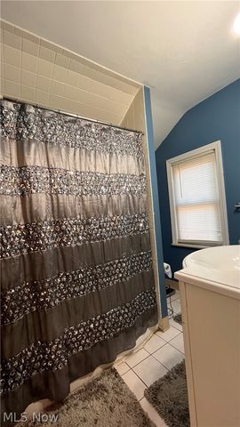 1766 Longwood Drive, Mayfield Heights, OH 44124