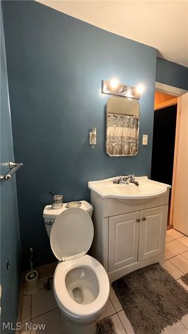 1766 Longwood Drive, Mayfield Heights, OH 44124