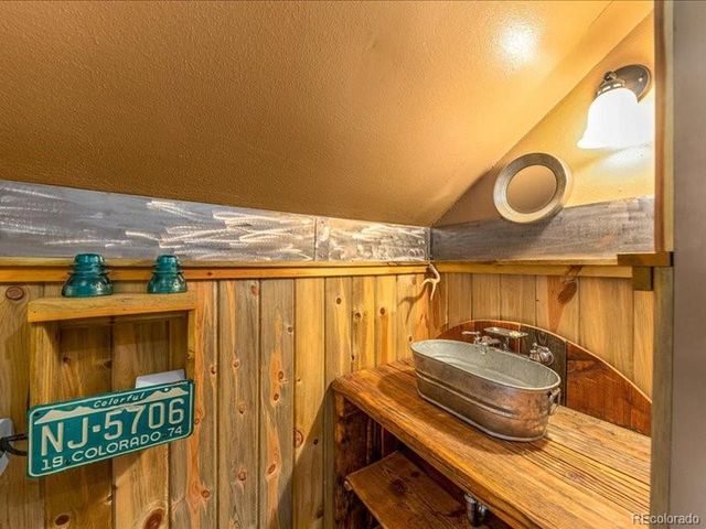 17969 Surface Creek Rd, Cedaredge, CO 81413