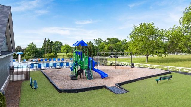 1624 Bernard Court, Hampton, GA 30228