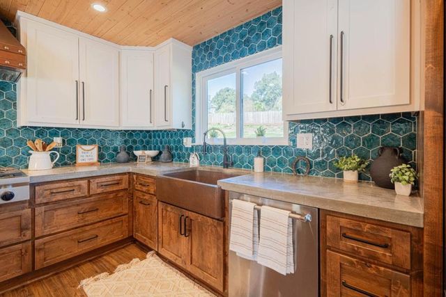 19112 Marjorie Road, Salinas, CA 93907