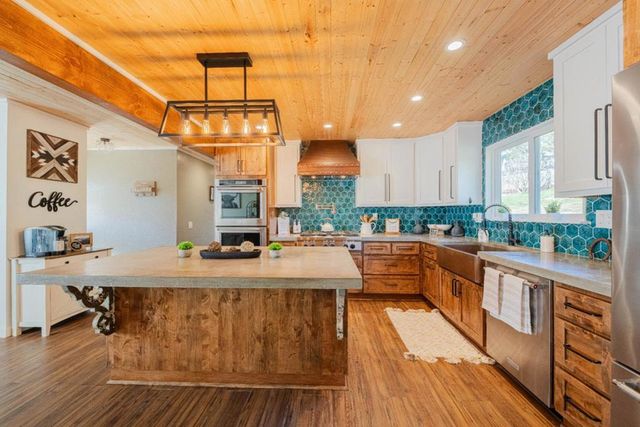 19112 Marjorie Road, Salinas, CA 93907