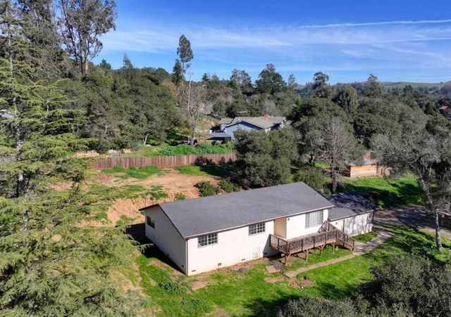 19112 Marjorie Road, Salinas, CA 93907