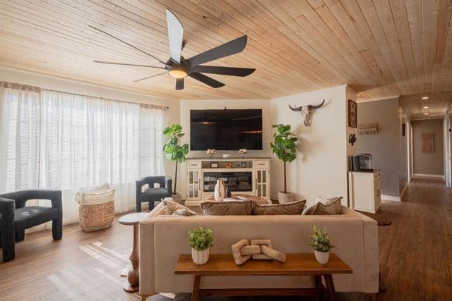 19112 Marjorie Road, Salinas, CA 93907