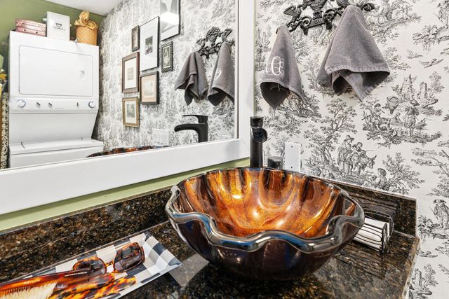 401 E Vista Chino 6, Palm Springs, CA 92262