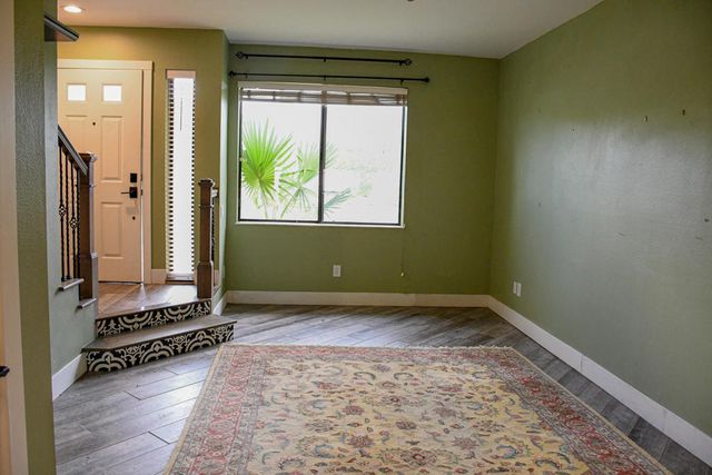 401 E Vista Chino 6, Palm Springs, CA 92262