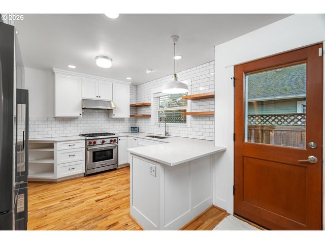 4816 Se 61ST Ave, Portland, OR 97206