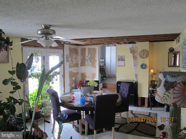 5800 GRISCOMB DR, Bensalem, PA 19020