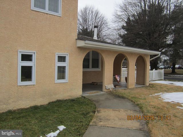 5800 GRISCOMB DR, Bensalem, PA 19020