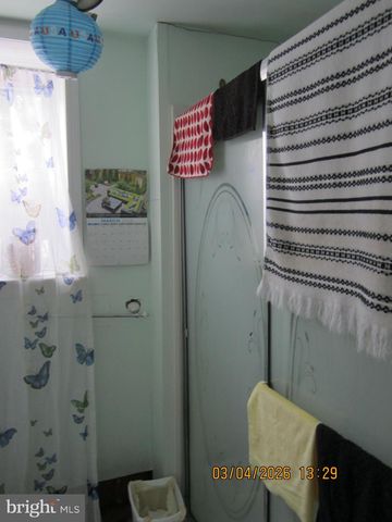 5800 GRISCOMB DR, Bensalem, PA 19020