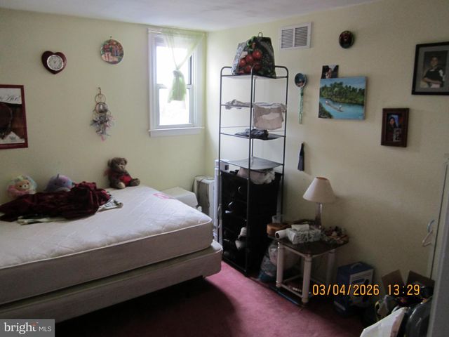 5800 GRISCOMB DR, Bensalem, PA 19020