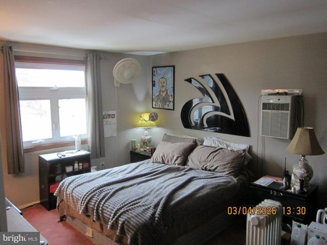 5800 GRISCOMB DR, Bensalem, PA 19020