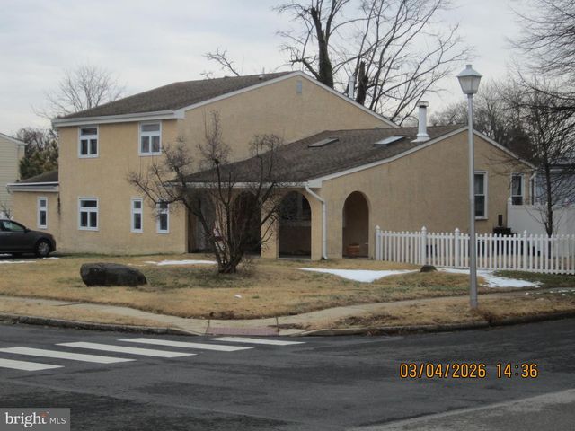 5800 GRISCOMB DR, Bensalem, PA 19020