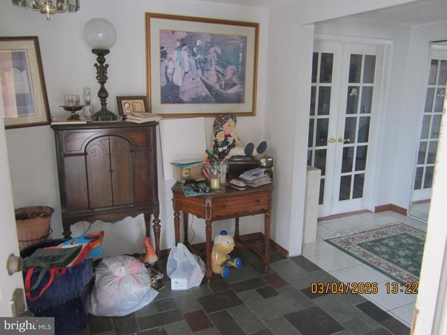 5800 GRISCOMB DR, Bensalem, PA 19020