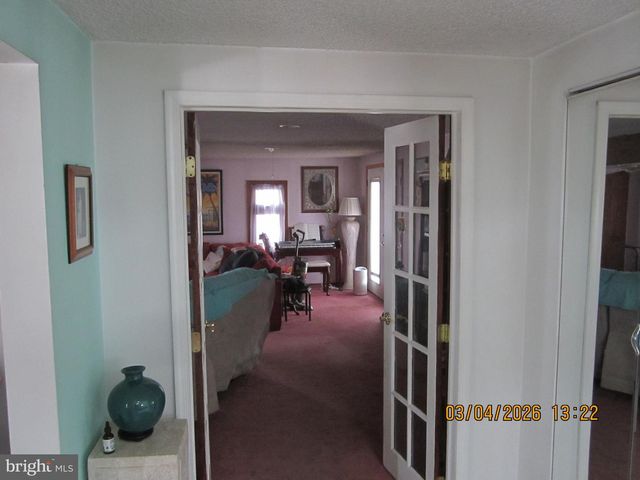 5800 GRISCOMB DR, Bensalem, PA 19020