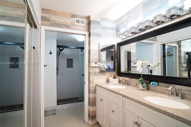 10133 NW 24th Pl 303, Sunrise, FL 33322