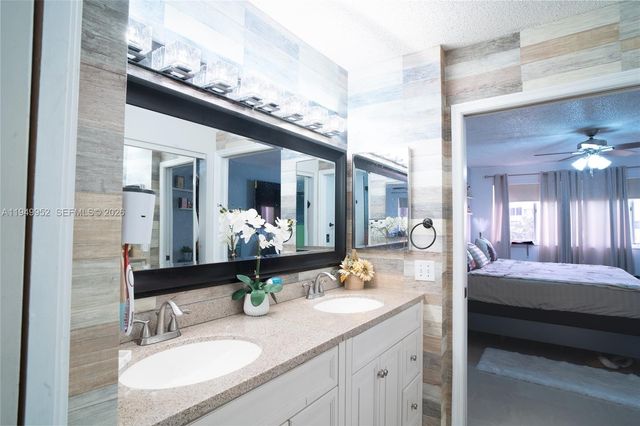 10133 NW 24th Pl 303, Sunrise, FL 33322