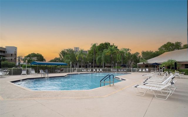 10133 NW 24th Pl 303, Sunrise, FL 33322