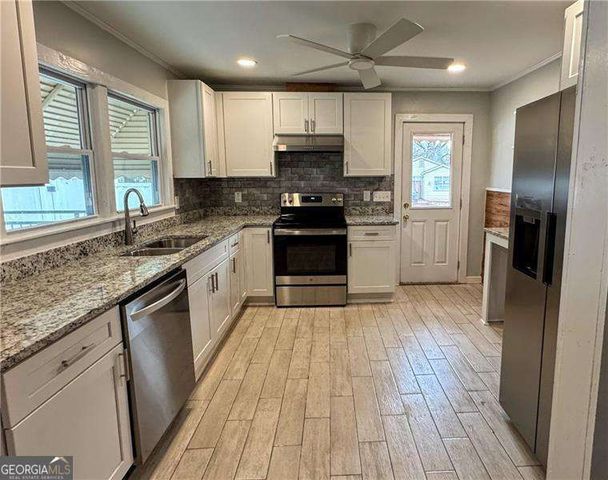 649 Valley Brook Road, Scottdale, GA 30079