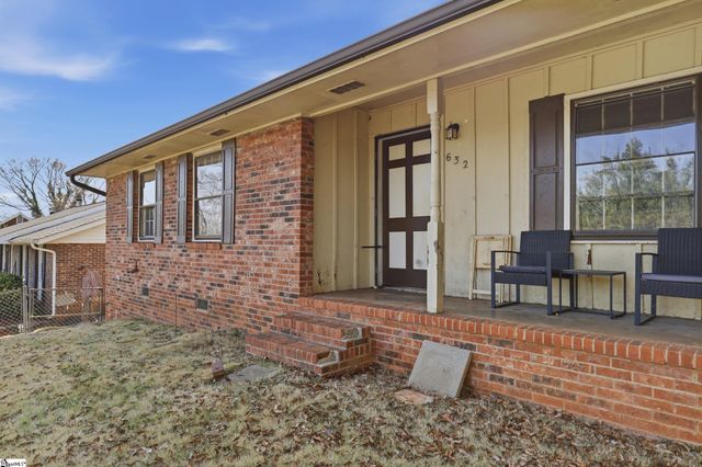 632 Old Augusta Road, Greenville, SC 29605