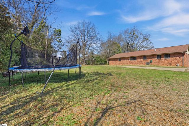 632 Old Augusta Road, Greenville, SC 29605