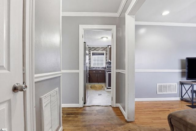 632 Old Augusta Road, Greenville, SC 29605