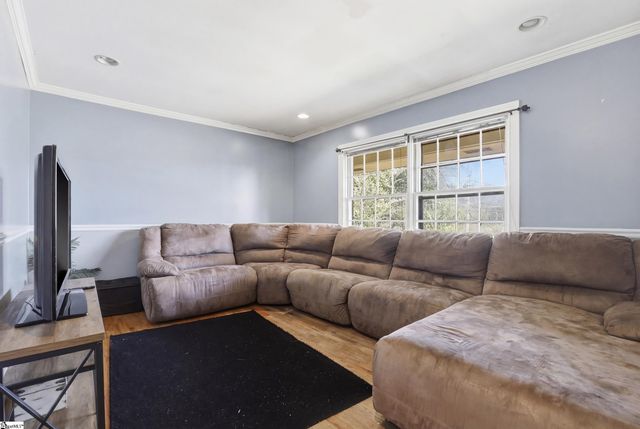 632 Old Augusta Road, Greenville, SC 29605