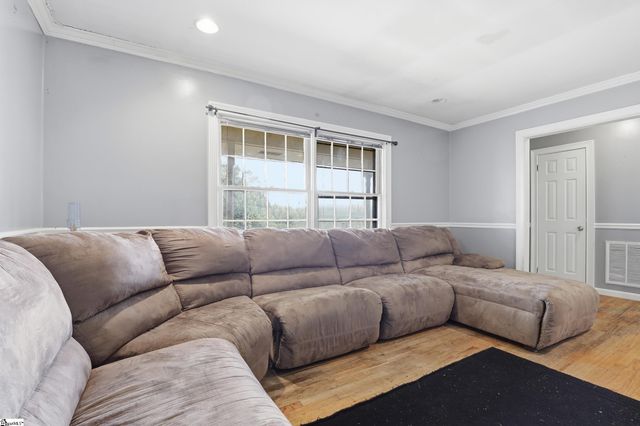 632 Old Augusta Road, Greenville, SC 29605