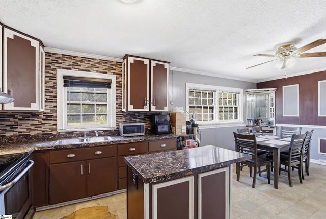 632 Old Augusta Road, Greenville, SC 29605