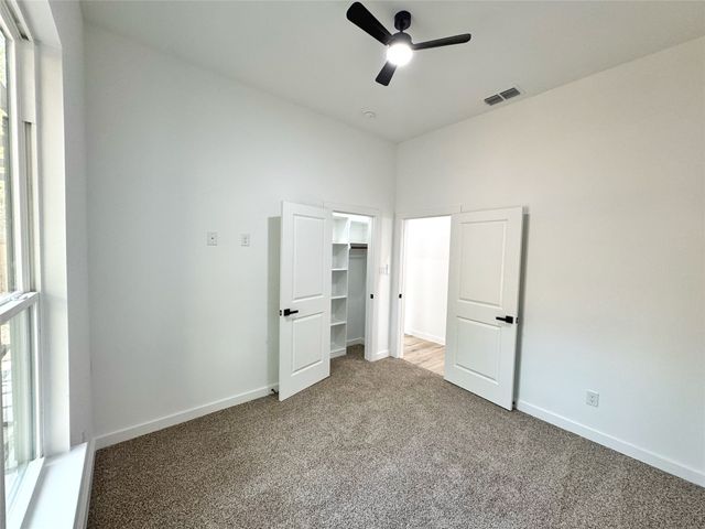 1611 Gibbons Street, Greenville, TX 75401