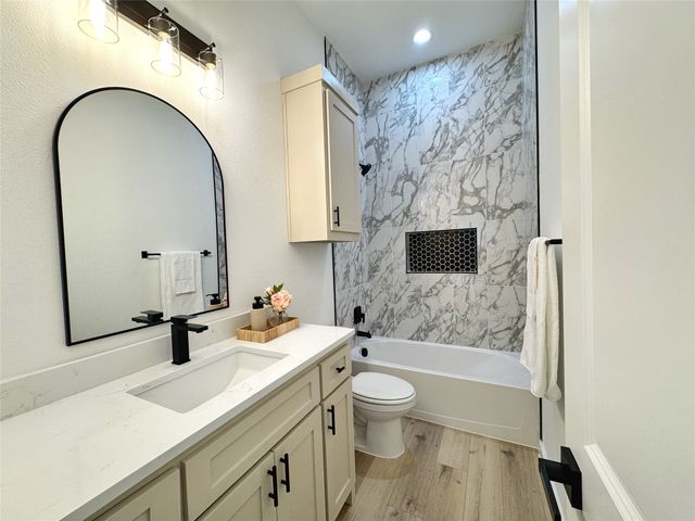 1611 Gibbons Street, Greenville, TX 75401