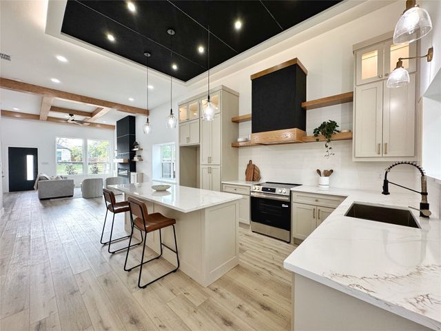 1611 Gibbons Street, Greenville, TX 75401