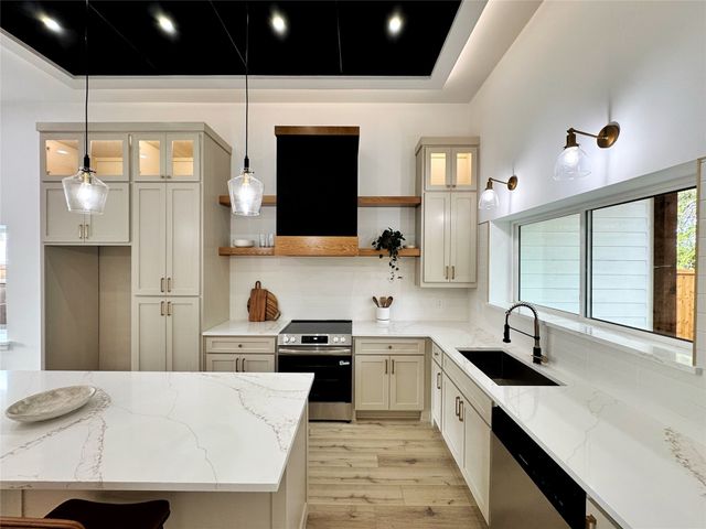 1611 Gibbons Street, Greenville, TX 75401