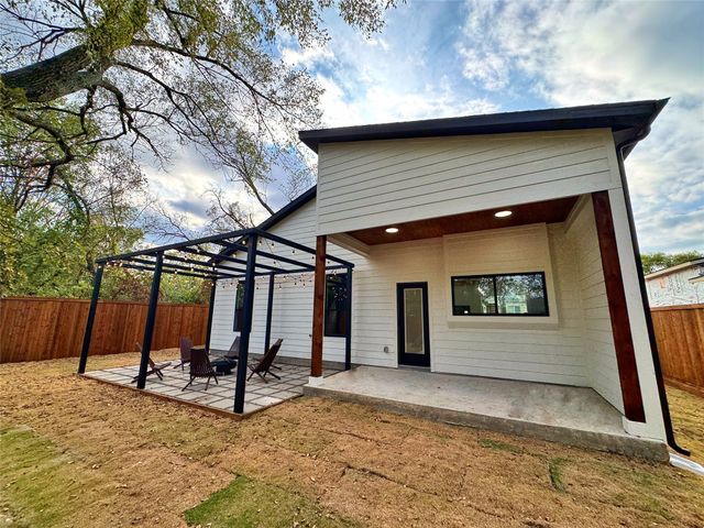 1611 Gibbons Street, Greenville, TX 75401