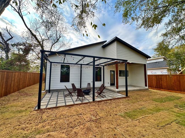 1611 Gibbons Street, Greenville, TX 75401