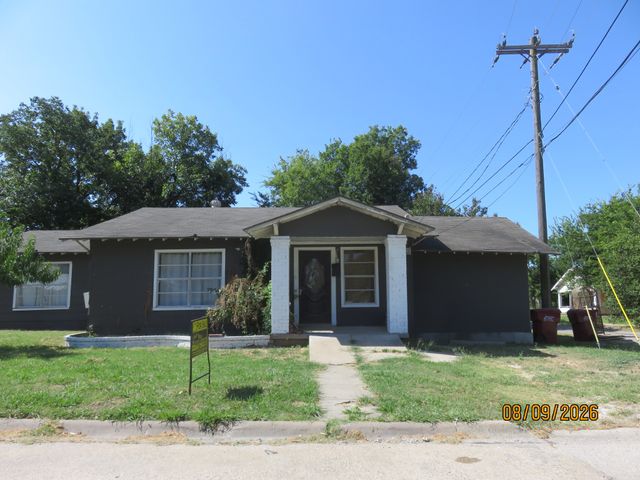 315 Maple Street, Farmersville, TX 75442