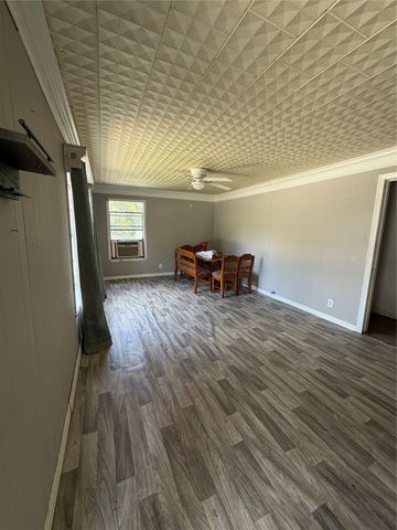 315 Maple Street, Farmersville, TX 75442