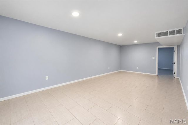 150 N Saint Charles Street, Florissant, MO 63031