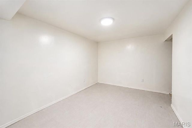 150 N Saint Charles Street, Florissant, MO 63031