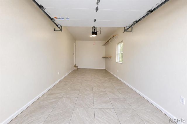 150 N Saint Charles Street, Florissant, MO 63031