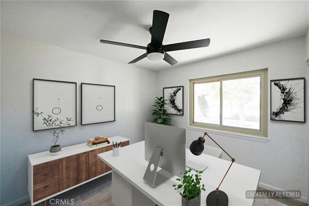 Image 12 of property listing at 16385 Nosoni Road, Apple Valley, CA 92307