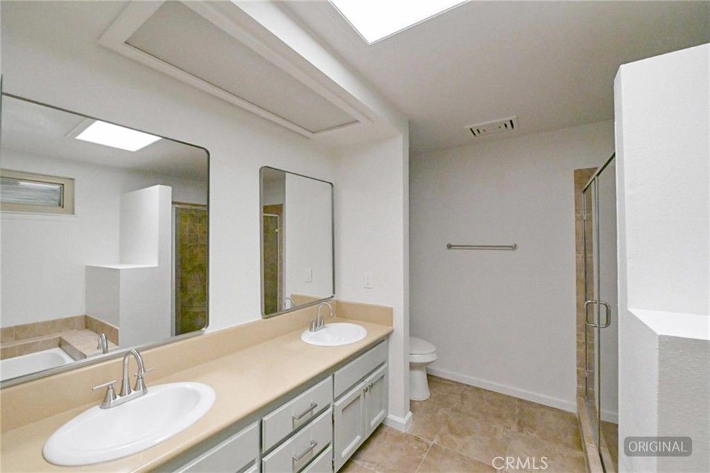 Image 19 of property listing at 16385 Nosoni Road, Apple Valley, CA 92307