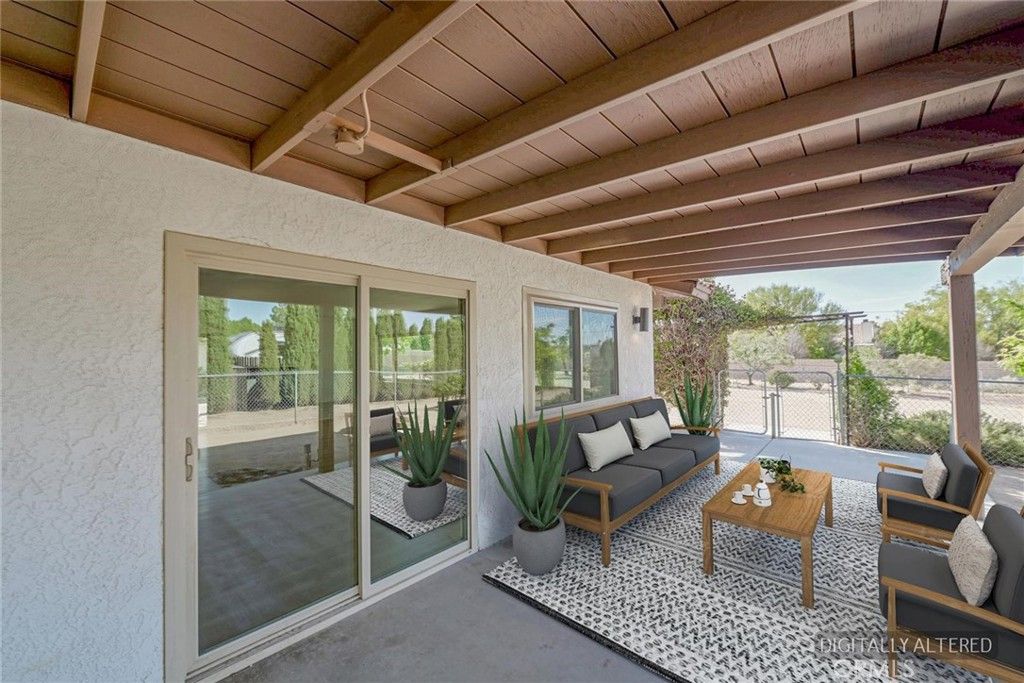 Image 31 of property listing at 16385 Nosoni Road, Apple Valley, CA 92307