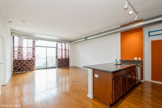 2323 W Pershing Road 611, Chicago, IL 60609