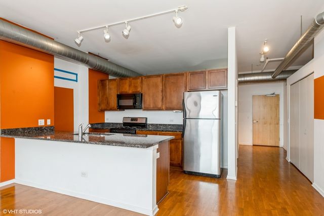 2323 W Pershing Road 611, Chicago, IL 60609