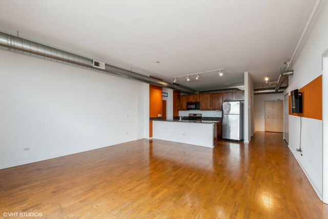 2323 W Pershing Road 611, Chicago, IL 60609