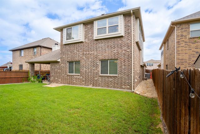617 Fox Creek Trail, Fort Worth, TX 76131