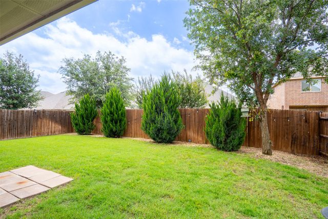 617 Fox Creek Trail, Fort Worth, TX 76131