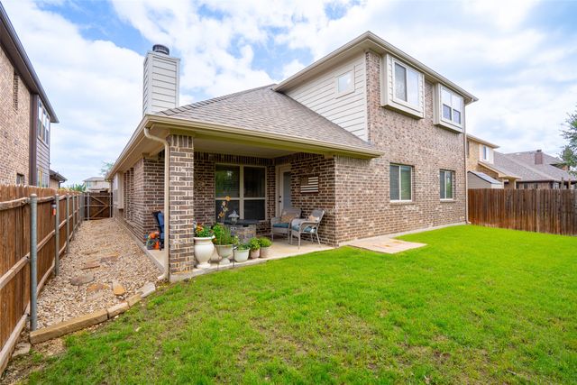 617 Fox Creek Trail, Fort Worth, TX 76131