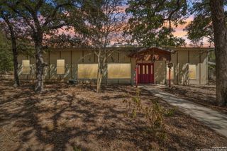 3001 Curry, Seguin, TX 78155